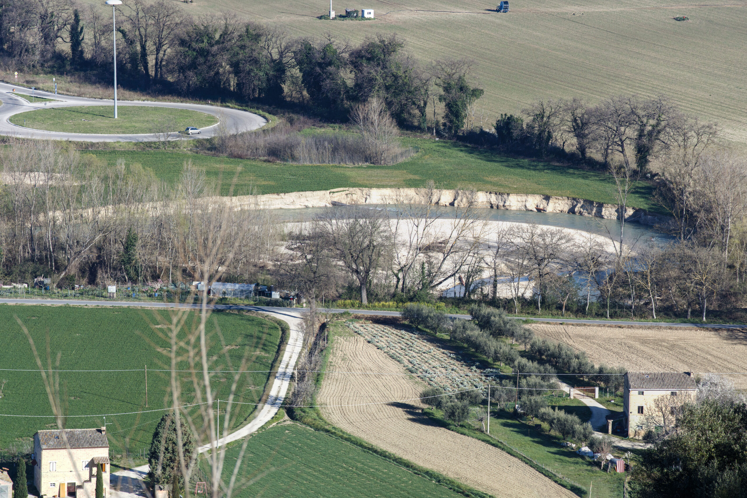 fiume Potenza erosione di sponda